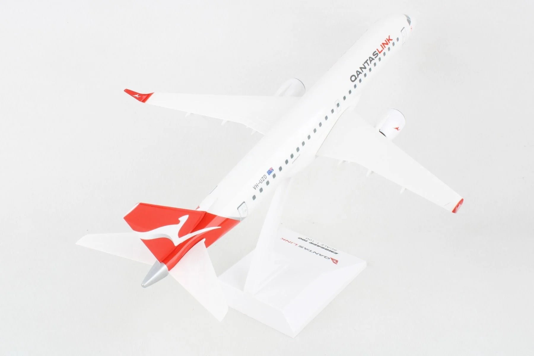Skymarks 1/100 QantasLink E190 VH-UZD Aircraft Model image 6