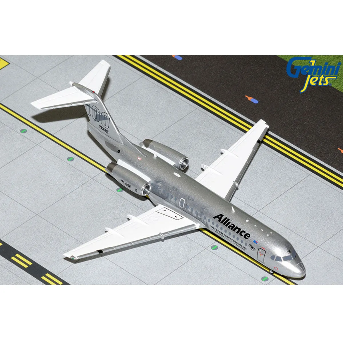 Gemini Jets 1/200 Alliance Airlines Fokker 70 Vickers Vimy VHQQW Aircraft Model image 0