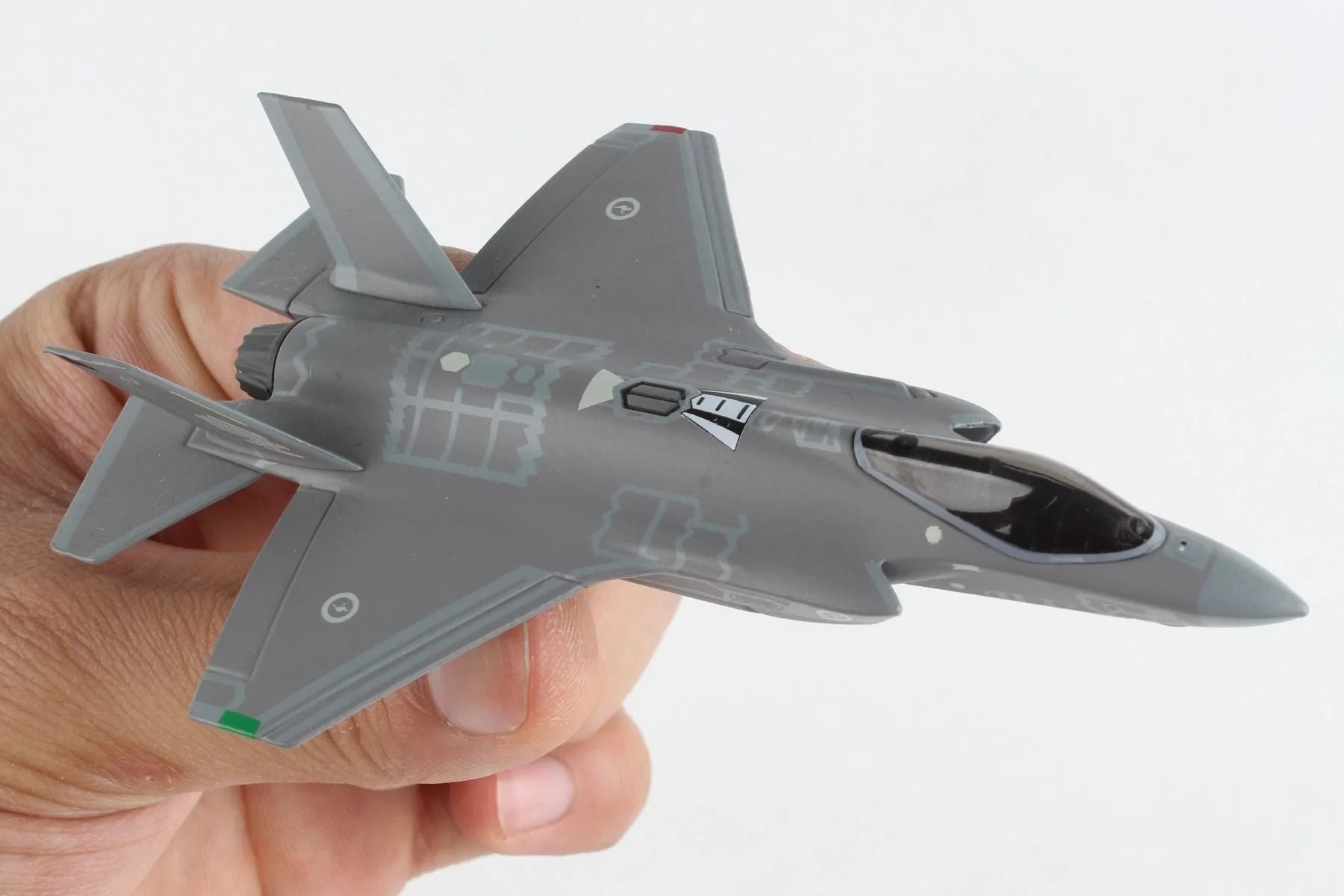 1/144 RAAF F35 Lightning II - Aircraft Model - Postage Stamp image 10