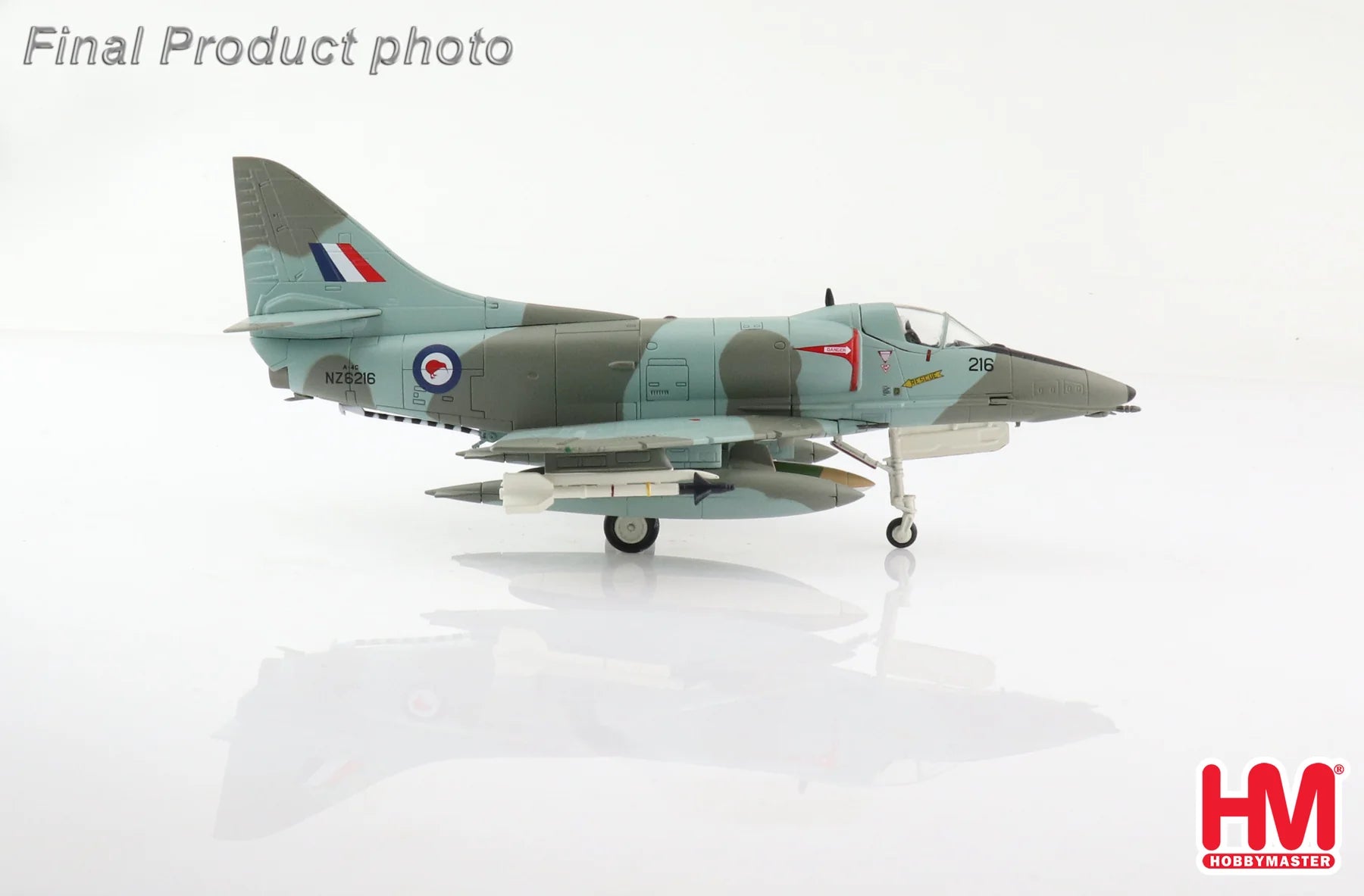 Hobby Master 1/72 Scale 1/72 Douglas A4G Skyhawk 216/NZ 6216 RNZAF July 1984 Aircraft Model image 2