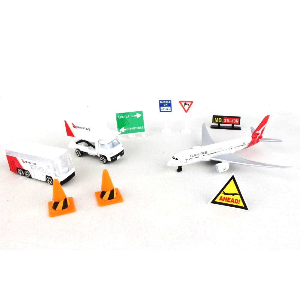 Realtoy Qantas Airport Playset - Large image 1