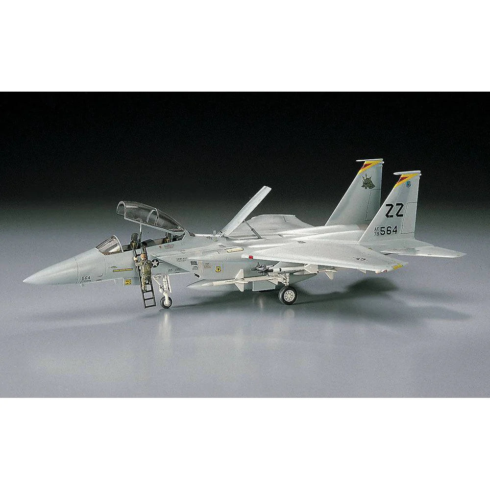 Hasegawa 1/72 F15D/DJ Eagle Model Kit image 1