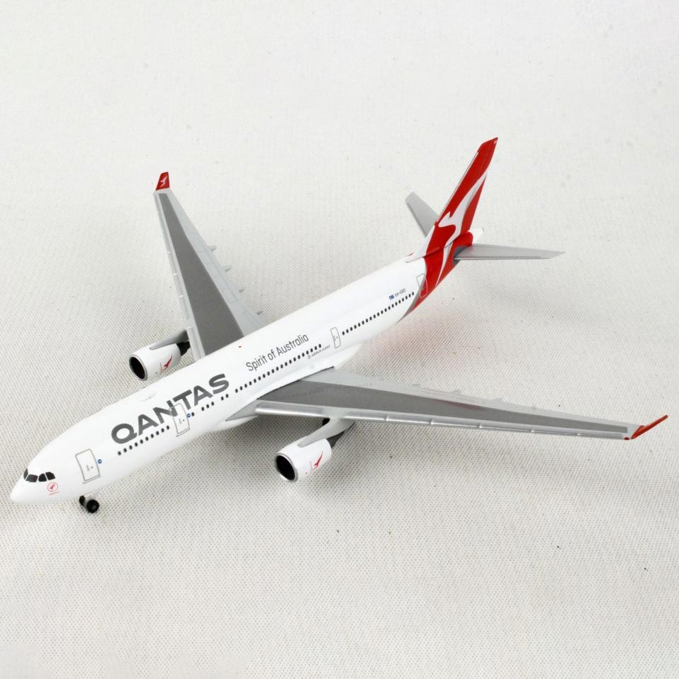 1/500 Scale Qantas Airbus A330-200 Kimberley Aircraft Model image 2