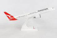 1/200 Qantas B787-9 New Livery - VH-ZNA | Skymarks Boeing 787 Aircraft Model SKR942 image 4