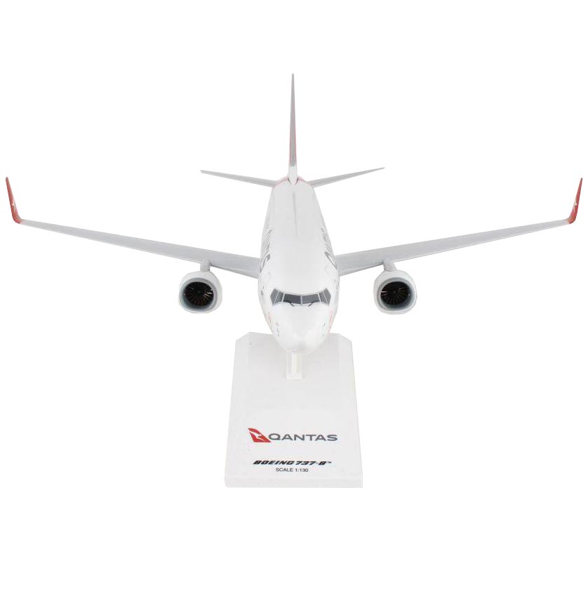 1/130 Scale Qantas Boeing 737-800 New Livery Aircraft Model - VH-ZYE image 2
