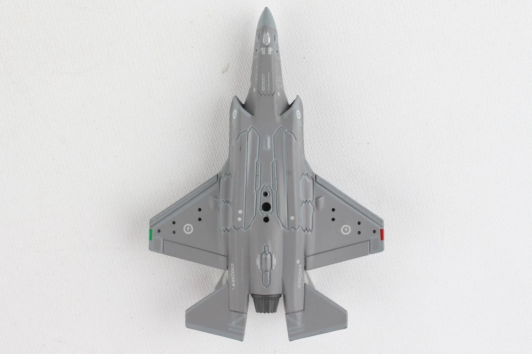 1/144 RAAF F35 Lightning II - Aircraft Model - Postage Stamp image 4
