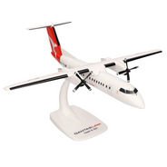 PPC 1/100 QantasLink Bombardier Dash 8-300 VH-TQZ Snap-fit Model Pesawat