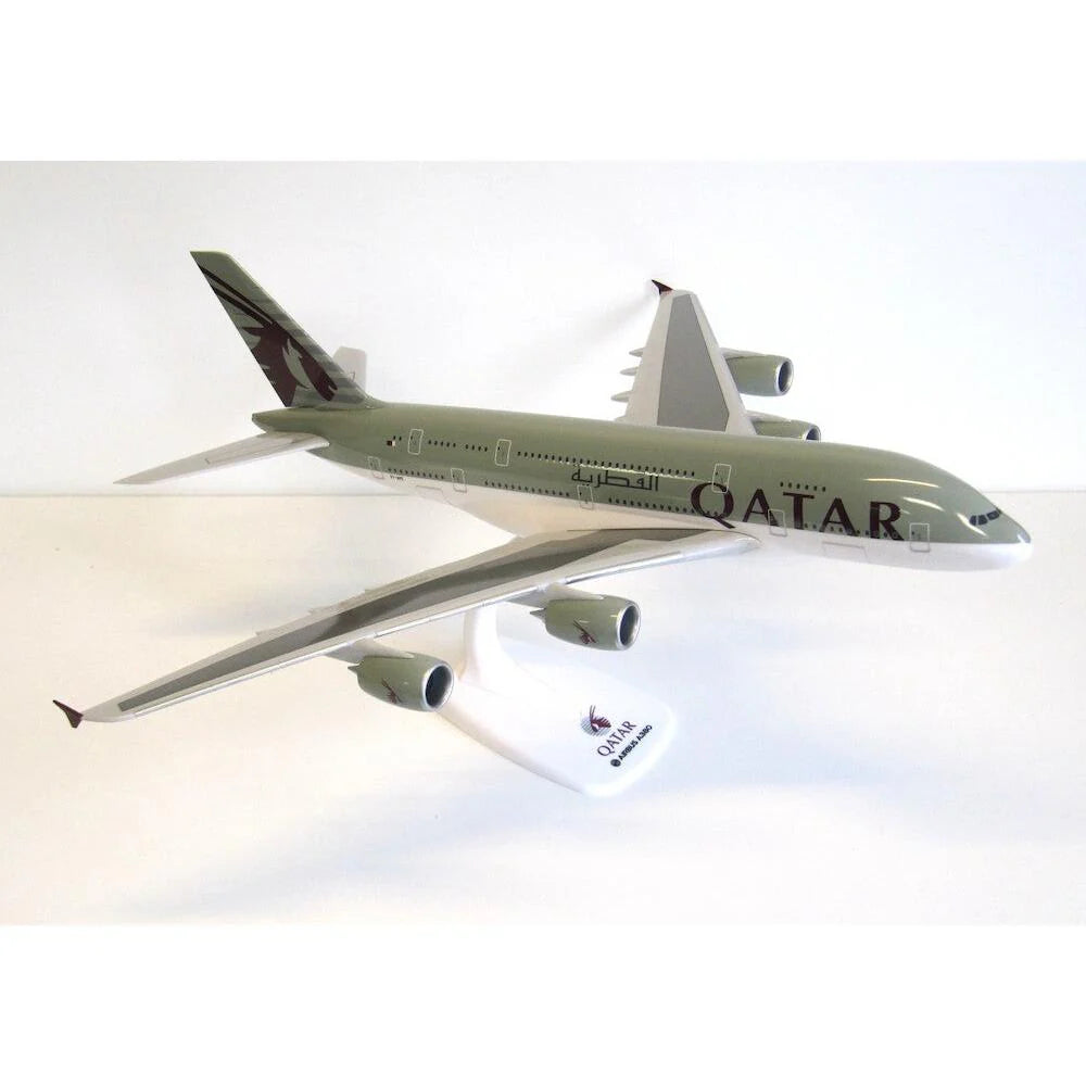 1/200 Qatar Airways A380-800 – A7-APE Aircraft Model (PPC026) image 4