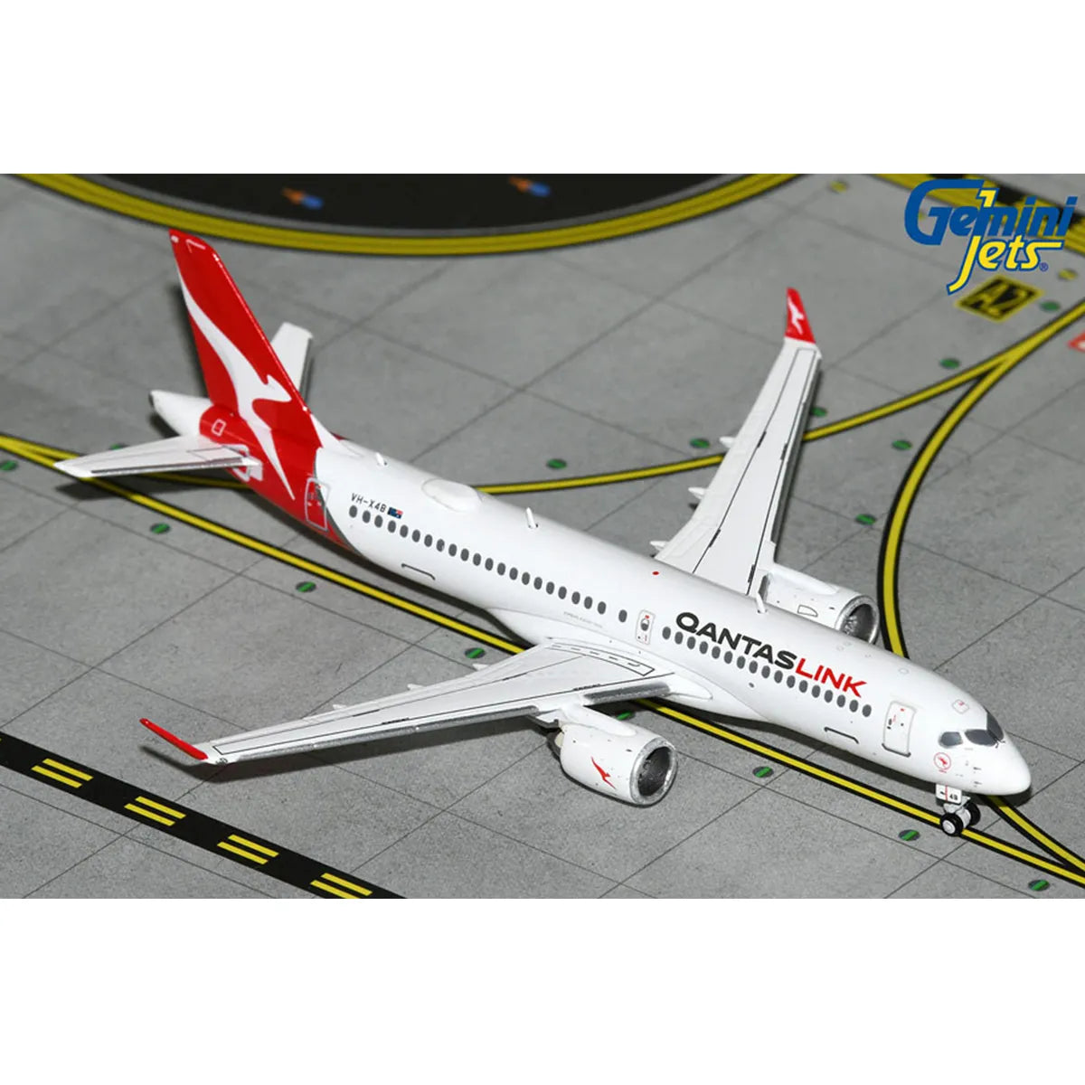 Gemini Jets 1/400 QantasLink A220-300 VH-X4B Qantas Aircraft Model image 0