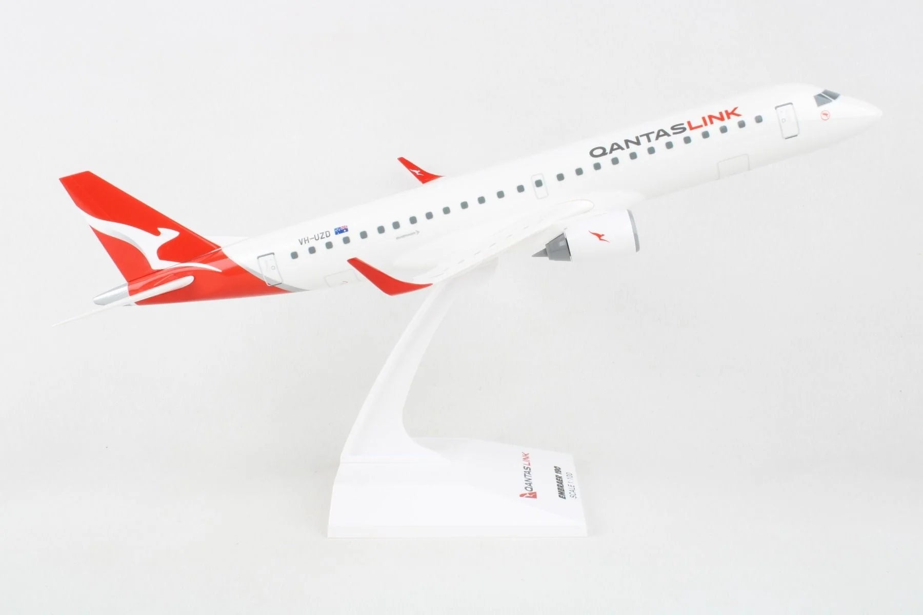 Skymarks 1/100 QantasLink E190 VH-UZD Aircraft Model image 8