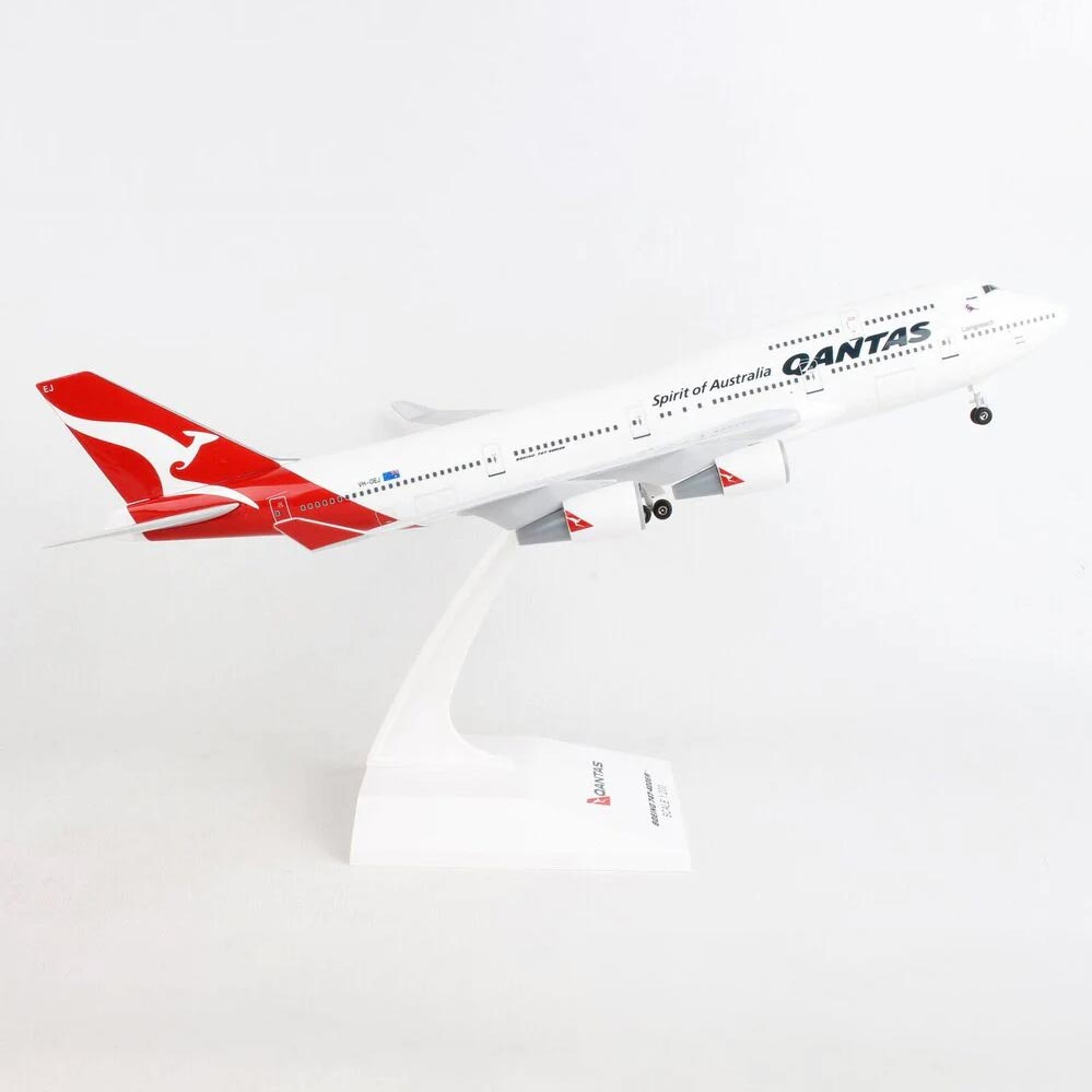 1/200 Qantas B747-400 - Queen of the Skies - VH-OEJ | Skymarks Boeing 747 Aircraft Model SKR1064 image 3