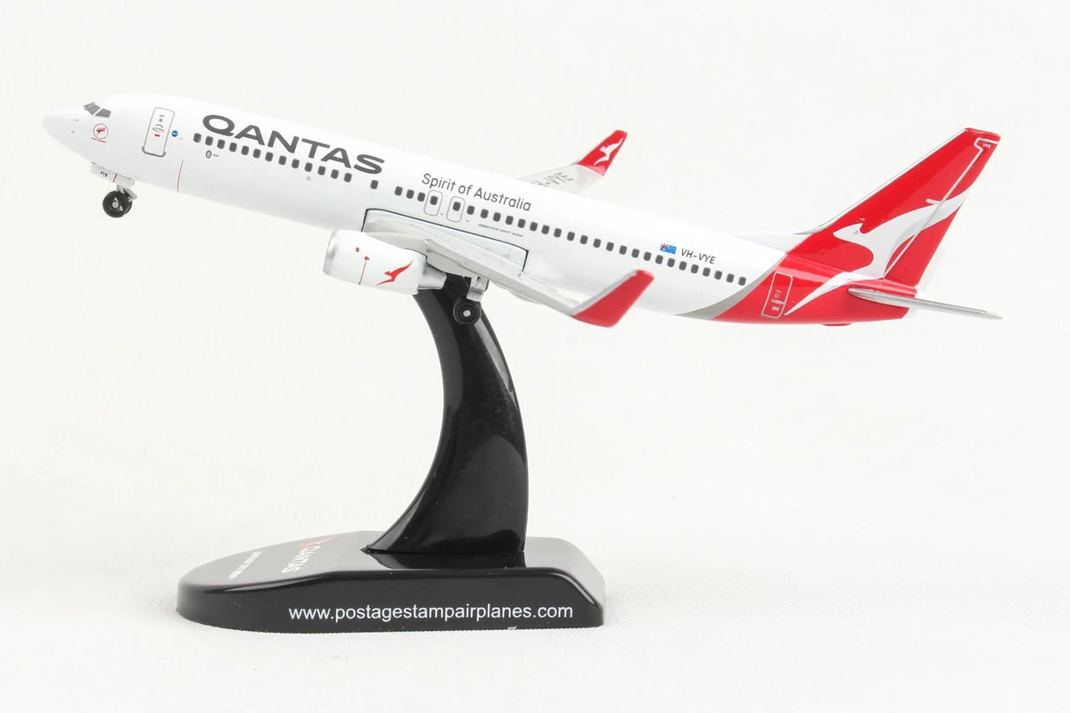 Postage Stamp Qantas 1/300 B737-800 Alice Springs VH-VYE image 3