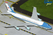 Gemini Jets 1/200 U.S. Air Force B747-200 (VC-25A) 82-8000 "Air Force One" with New Antenna Array image 0