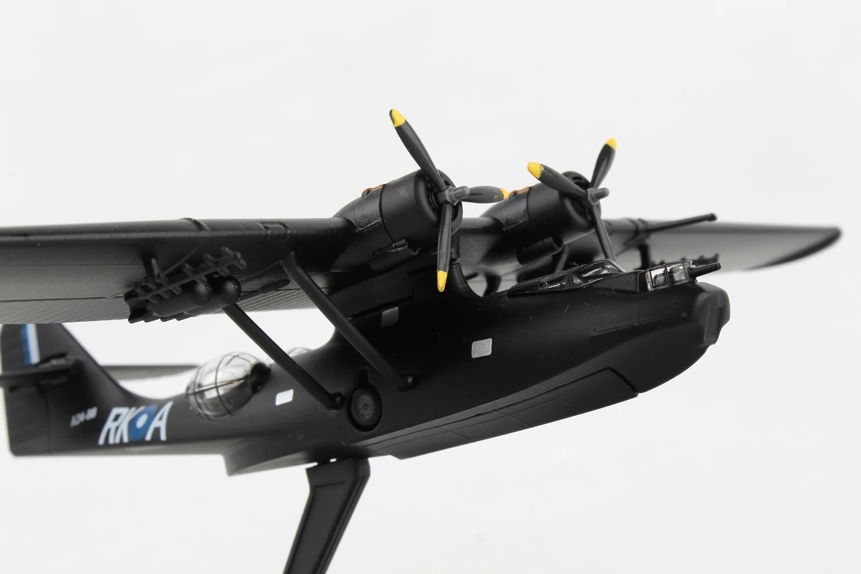 Timbre-poste 1/150 RAAF PBY5A Catalina Black Cat