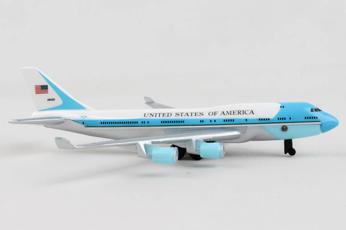 Daron Air Force One Pesawat Mainan Diecast