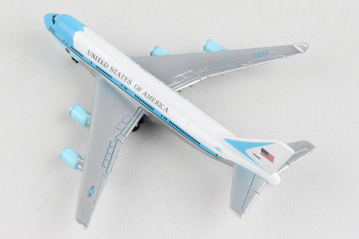 Daron Air Force One Pesawat Mainan Diecast